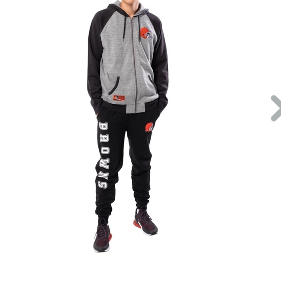 - NFL CLEVELAND BROWNS MEN'S FULL ZIP HOODIE. Size medium - Picture 2 of 12